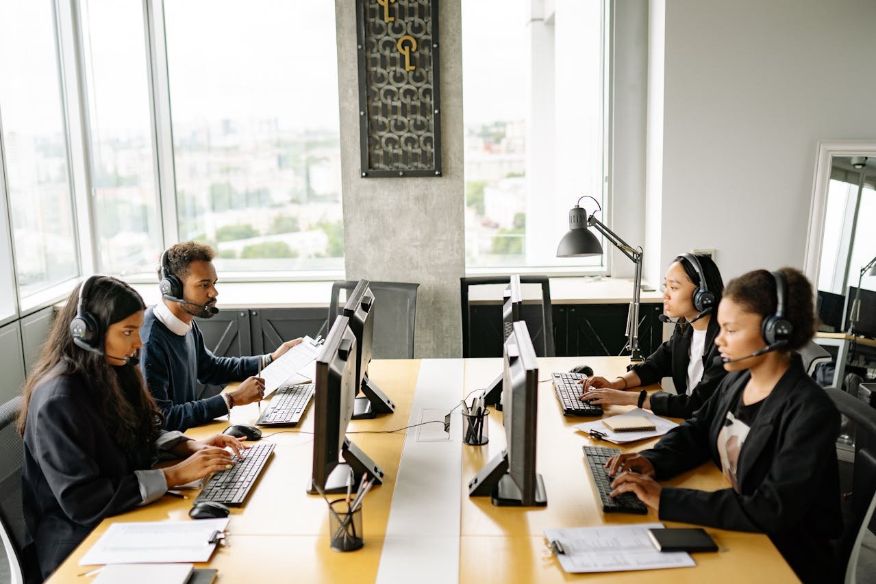 How to Instantly Improve Your Customer Service Skills Like a Pro